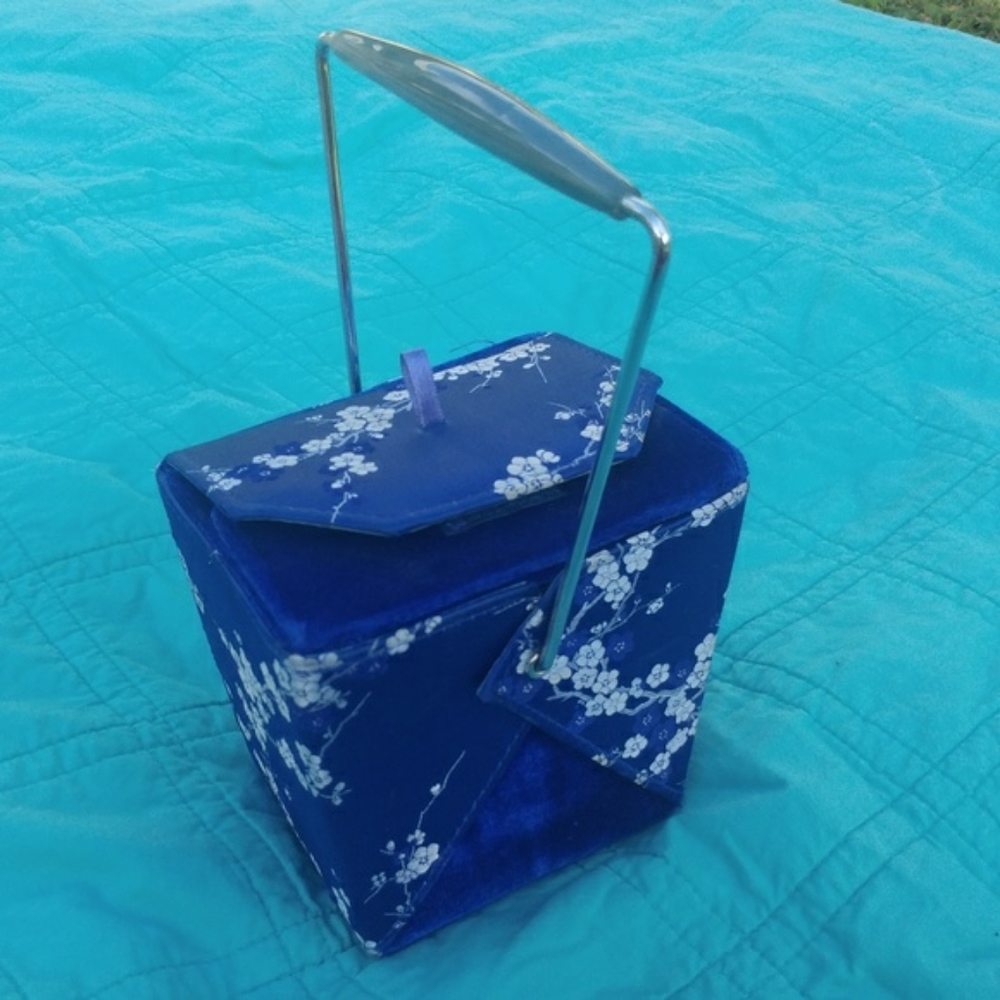 Yans NY Chinese take out purse royal blue #2
